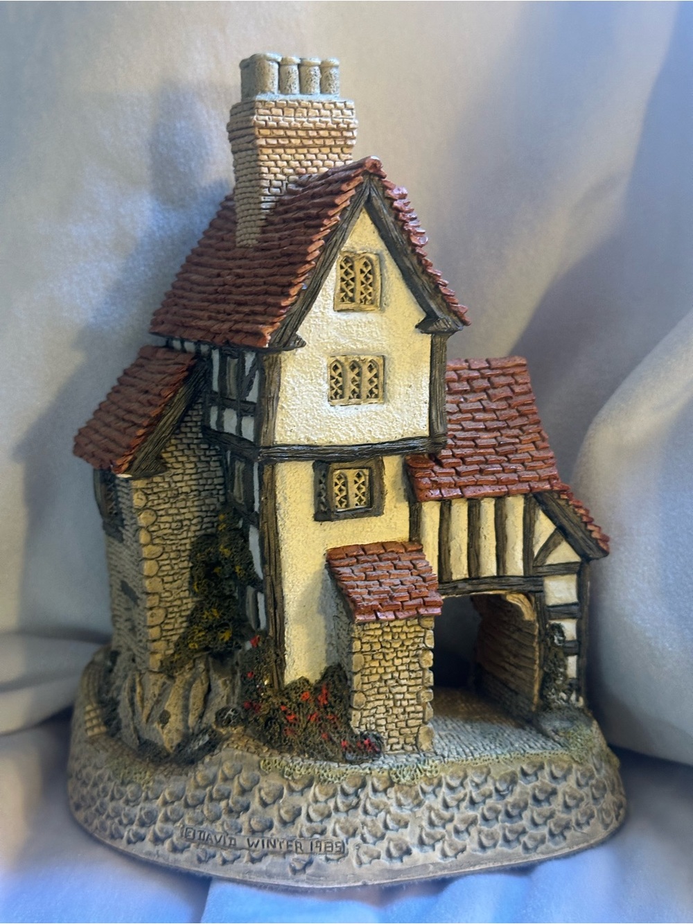 David Winter Cottage Squires Hall